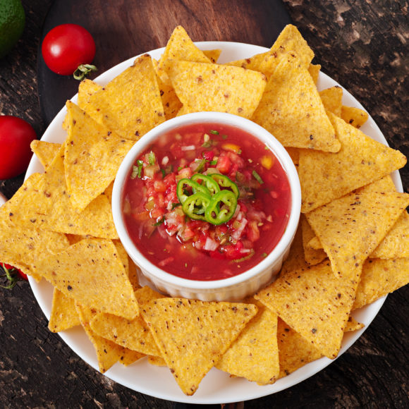 mexican nacho chips salsa dip bowl 580x580