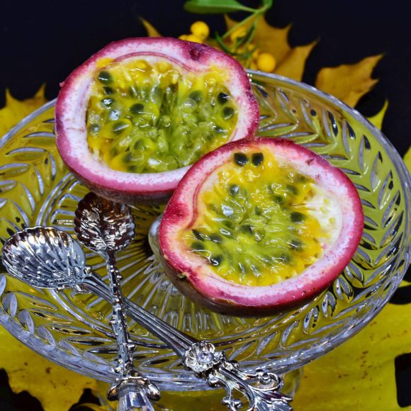 passion fruit 3759351_1280 580x580
